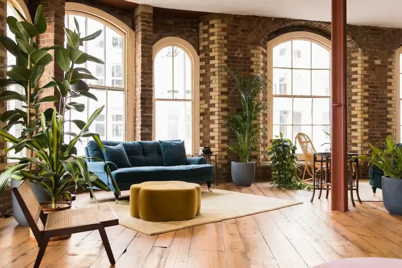 London Bridge Lounge